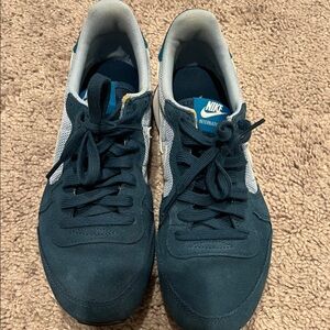 Nike women’s Dark Blue/dark teal light blue and White Sneakers